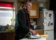 The Outlaws – Frank (Christopher Walken) scheint sich zu einem guten Vater und Großvater zu mausern.