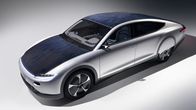 Welt der Zukunft – Der Energiebedarf des Autos Lightyear One wird hauptsächlich durch Solarmodule gedeckt.