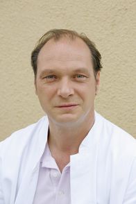Die Rosenheim-Cops – Martin Brambach (Dr. Berthold Balzer).