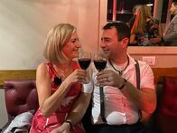 Verrückt nach Meer – Buenos Aires in Argentinien. Die Passagiere Christian und Christine Schorer in der Tangobar "Club Gricel".