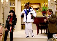Die Nanny – Fran (Fran Drescher) bringt Irwin (Coolio, mi.) das Rappen bei. Da kommt selbst Butler Niles (Daniel Davis) in Schwung.
