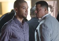 Empire – Nach Hakeems desaströsem Rap setzt Lucious (Terrence Howard, r.) auf Jamal (Jussie Smollett, l.). Dieser hat jedoch ebenfalls den Respekt für seinen Vater verloren ...