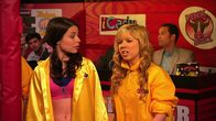 iCarly – v.li.: Carly Shay (Miranda Cosgrove), Sam Puckett (Jennette McCurdy)