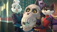Samurai Rabbit: Die Usagi-Chroniken – Usagi (links), Gen (hinten) und Chizu (rechts) sind erleichtert, denn sie konnten das Skelett-Yokai O-Dokuro im Zaum halten. Der bewegliche Kopf des Skelettes, der sprechen kann, wird ihnen nicht gefährlich werden.
