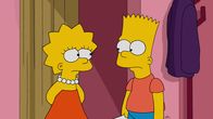 Die Simpsons – "Die Simpsons", "Apucalypse Now." Als Sanjay seine Anteile am Mini-Supermarkt an seinen Sohn Jay weitergibt, bekommt Apu einen neuen Chef. Unter Jays Führung entwickelt sich der verstaubte Laden zu einem trendigen Mittelpunkt für Liebhaber gesunder Ernährung. Apu ist entsetzt! In seiner Not sucht er Hilfe bei Bart. Mit ein paar Streichen soll Bart Jays Erfolgskonzept sabotieren. Dummerweise hat Bart seinem Vater jedoch versprochen, seine kreative zerstörerische Ader nicht länger auszuleben.