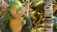 Drache Digby – Digby will herausfinden, wie viel er im letzten Jahr gewachsen ist. Immer zum Frühlingsanfang stellt er sich an seinen Messlatten-Baum.