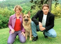 Kommissar Rex – Elke Winkens (Ines Schneider), Gedeon Burkhard (Alexander Brandtner).