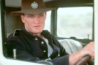Long Walk Home (ARTE) (100% Drama) (100% Drama) (100% Haus & Garten) – Constable Riggs (Jason Clarke) ist gekommen, um einer Aborigine ihre Töchter wegzunehmen.