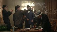 XY history – Während die Berlin-Blockade 1948/49 West-Berlin in Atem hält, gelingt der Gladow-Bande ein krimineller Coup nach dem anderen.