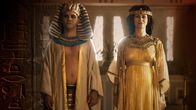 Mythos Ramses II. – Pharao Haremhab, unter Tutanchamun Oberbefehlshaber des Heeres, gelingt es nach den radikalen religiösen und kulturellen Umwälzungen durch Tutanchamuns Vater Echnaton wieder Ruhe ins Land zu bringen.