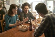 Man Seeking Woman – (v.l.n.r.) Liz (Britt Lower); Mike (Eric Andre); Josh Greenberg (Jay Baruchel)