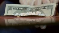 Drogen im Visier – NEW YORK CITY, N.Y.- Wall Street cocaine on $100 bill.