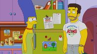 Die Simpsons – Marge (l.); Grayson Mathers (r.)