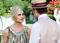 Royal Pains – Unerwartete Gäste für Paige: Brooke d'Orsay als Paige Collins, Paulo Costanzo als Evan Lawson (Copyright SRF/NBC Universal)