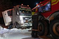 Ice Road Rescue - Extremrettung in Norwegen – Jo Roger brings Christoffer, Kent Erik, and Hallvar on a big rescue in cold weather. (National Geographic)