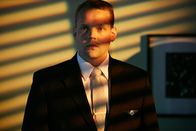 Mayday - Alarm im Cockpit – RE-CREATION: Lubitz (played by T.J. Riley) fully dressed as a pilot.