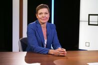 NZZ-Standpunkte – NZZ Standpunkte Schweizer Strommarkt: Dauerkrise an der Steckdose Antje Kanngiesser, CEO des Stromunternehmens Alpiq Holding AG Copyright: SRF