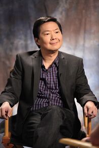 Community – Chang (Ken Jeong) wird zur großen Internet-Sensation, nachdem er in einem Werbespot gecastet wurde ...