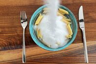 Puls – Puls Salz – Was das weisse Gold mit dem Körper macht Versalzene Pasta Copyright: SRF