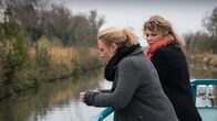 Candice Renoir – Valentine Atger (Yeelem Jappain, l.) und Candice Renoir (Cécile Bois, r.)