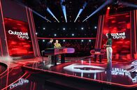 Quizduell-Olymp – Moderatorin Esther Sedlaczek (r.) mit den Kandidaten des Teams "Wetter": Karsten Schwanke (l.) und Sven Plöger (2.v.l.).