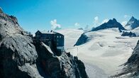 Tolkien - Die wahre Geschichte der Ringe – Berggipfel mit Schnee.