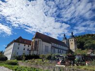 Ländermagazin – Kloster Plankstetten: Kirche Mariä Himmelfahrt mit der Klostergärtnerei.