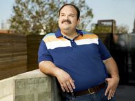 The Last Man on Earth – (2. Staffel) - Der gutmütige Todd (Mel Rodriguez) hat es in dieser Welt nicht immer einfach ...