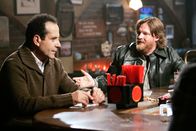 Monk – (v.li.) Tony Shalhoub (Adrian Monk), Donal Logue (Gully).