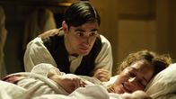 Grand Hotel – Andrés (Llorenç González) und Belén (Marta Larralde) sind stolze Eltern eines Sohnes.