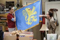 The Big Bang Theory – Der letzte Mitbewohnerkonflikt zwischen den beiden Streithähnen? Sheldon (Jim Parsons, l.) und Leonard (Johnny Galecki, r.) ...