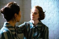 Verbotene Liebe – Nadine Hwang und Nelly Mousset-Vos lernten sich am Heiligabend 1944 als Insassen im Konzentrationslager Ravensbrück kennen. Sie lebten ihre Liebe im Geheimen aus.