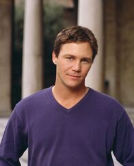 Charmed - Zauberhafte Hexen – (4. Staffel) - Leo (Brian Krause) darf auf keinen Fall die Pflichten als "Wächter des Lichts" vernachlässigen, denn das wäre entsetzlich ...