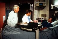 Diagnose: Mord – Dr. Mark Sloan (Dick Van Dyke, l.)
