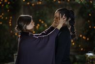 Charmed – L-R: Abigael (Poppy Drayton), Macy Vaughn (Madeleine Mantock)