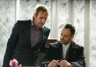 Elementary – Rhys Ifans, Jonny Lee Miller