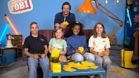 Checker Tobi – Tobi mit den Kindern aus dem Kinder-Check in der Checkerbude