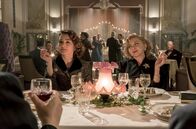 Stan & Ollie – Die Ehefrauen Lucille Hardy (Shirley Henderson, li.) und Ida Laurel (Nina Arianda) haben auch ein Wörtchen mitzureden.