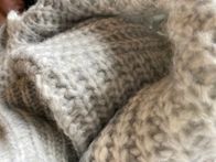 P.M. Wissen – Ein Pullover besteht zu erstaunlichen 90 Prozent aus Luft und nur zu 10 Prozent aus Stoff. Warum hält uns ein Pulli warm?