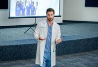 New Amsterdam – Dr. Max Goodwin (Ryan Eggold) Die Verwendung des sendungsbezogenen Materials ist nur mit dem Hinweis und Verlinkung auf TVNOW gestattet.