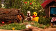Unser Sandmännchen – Moppi hat sich im Baumstamm versteckt.