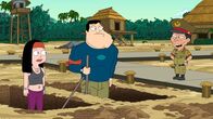 American Dad! – Hayley (l.), Stan (m.)