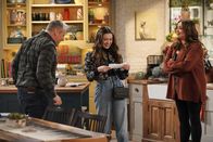 Man with a Plan – (v.l.n.r.) Adam Burns (Matt LeBlanc); Kate Burns (Grace Kaufman); Andi Burns (Liza Snyder)