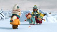 Snowsnaps' Winterspiele – Die Freunde finden den letzten Rest des Frostapfels.