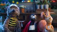 Rudis Rasselbande – Wer traut sich, in der Halloween-Nacht beim Nachbarn zu klingeln? Buffo (Ulli Voland), Rudi (Lennart Morgenstern) und Ella (Anna Menzel) zögern.
