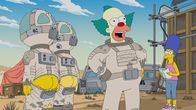 Die Simpsons – Krusty (l.); Marge (r.)