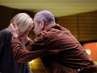 Suspect – Danny (James Nesbitt) und seine Ex-Frau Susannah (Anne-Marie Duff), die nicht an seine Mordtheorie glaubt.