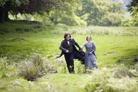 Jane Eyre – Rochester (Toby Stephens, l.); Jane Eyre (Ruth Wilson, r.)