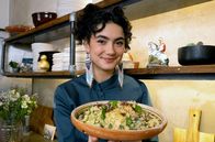 Zu Tisch mit Lucie - Kitchen Hacks – Köchin Lucie hat einen gesunden Salat aus Linsen zubereitet.