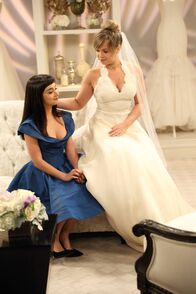 Last Man Standing – (v.li.) Molly Ephraim (Mandy Baxter), Amanda Fuller (Kristin Baxter).